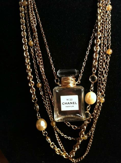 genuine chanel bottle necklace lots of stones parfum no 5|Chanel bottle number 5.